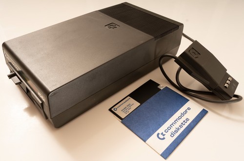 Commodore 1551 floppy - commodore,