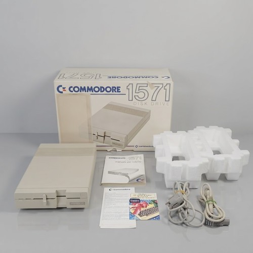 Commodore 1571 disk - commodore, drive