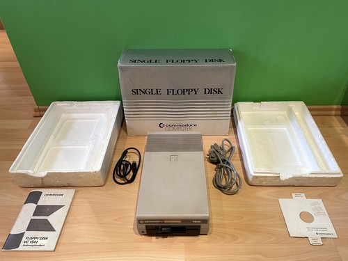 C64 commodore 1541 floppy - 1541, 1
