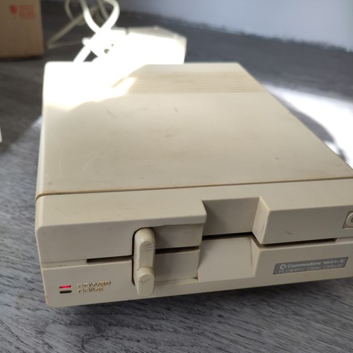 Commodore 1541 floppy disk - commodore,