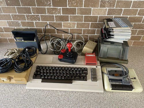 Commodore c64 bundle floppy - commodore, 64